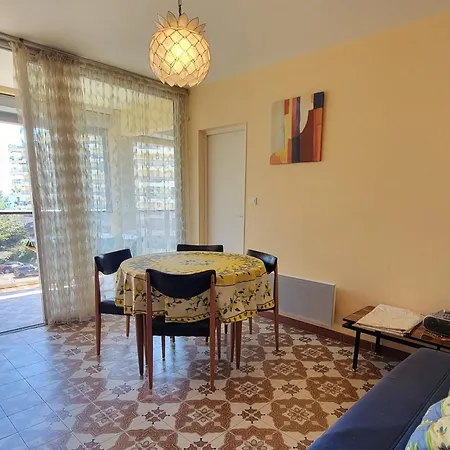 Bright Seafront Apartman Fréjus